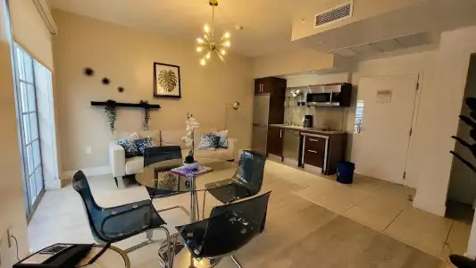 Strand Ocean Drive Suites - 21