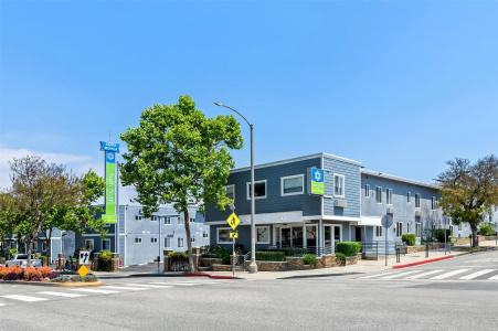 SureStay by Best Western Santa Monica - 36