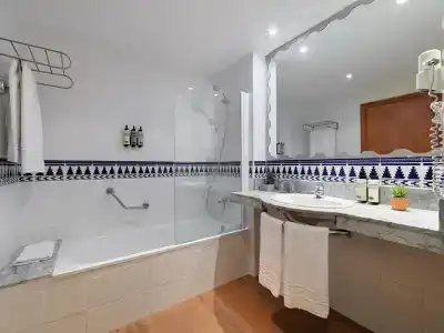 H10 Mediterranean Village - 10