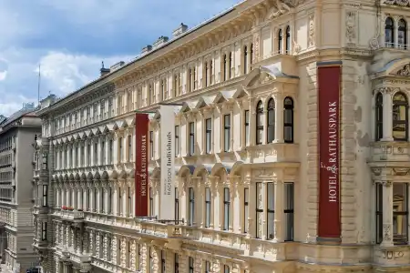 Rathauspark Wien — Handwritten Collection - 0
