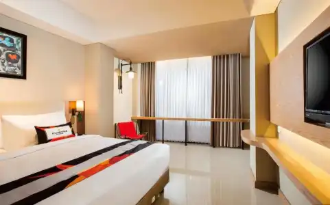 Yellow Star Ambarukmo - 72