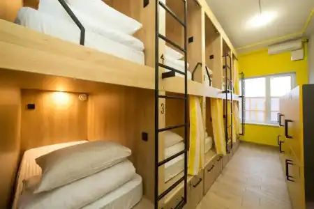 Bee Station - Hostel - 46