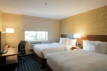 Fairfield Inn & Suites New York Queens/Fresh Meadows - 3