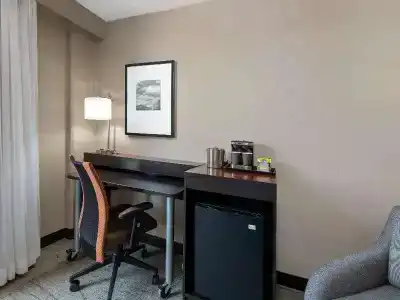 DoubleTree by Hilton Denver Cherry Creek - 75