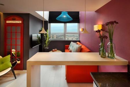 21st Floor - 56