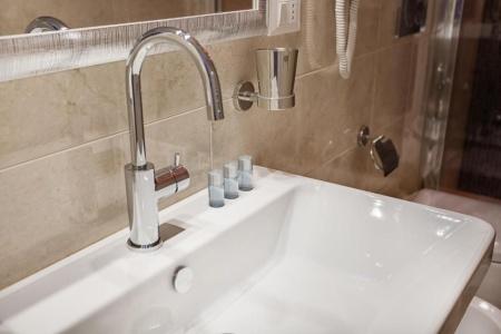 Quality Inn Rome - 59