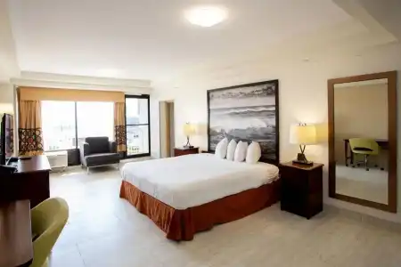 Super 8 By Wyndham Virginia Beach Oceanfront - 31