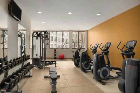 Embassy Suites by Hilton Alexandria Old Town - 22