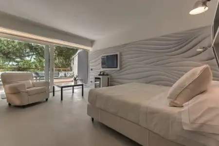 Augustus & Resort - 62