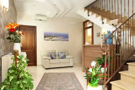 Coralia Bed and Breakfast - 13