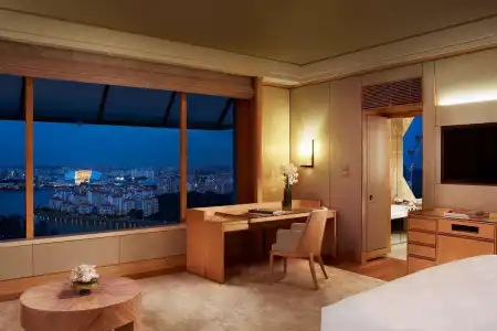 The Ritz-Carlton, Millenia - 44