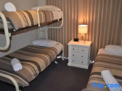 Arkana Motor Inn & Terrace Apartments - 54