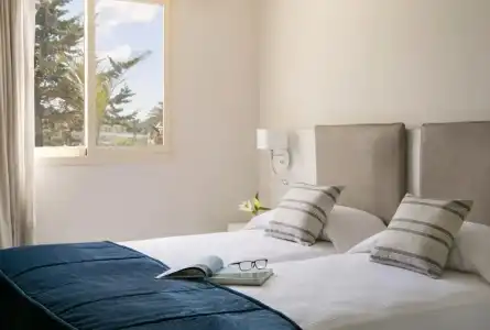 Louis Paphos Breeze - 71