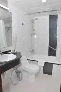 Phoenix Plaza Apartments - 7