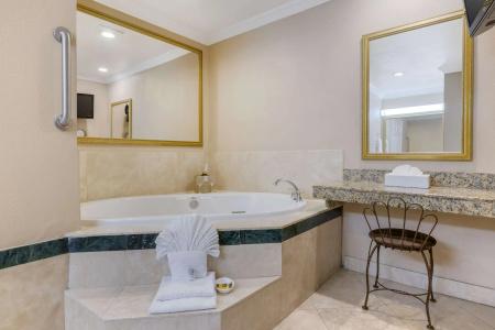 Best Western Plus Marina Shores - 72