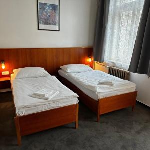 Praha - 35