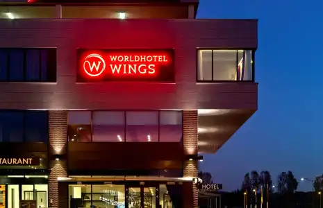 Fletcher-Restaurant Wings-Rotterdam - 0