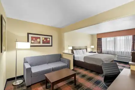 Quality Inn & Suites des Moines Airport - 62