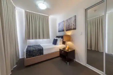 West End Central Apartments - 4