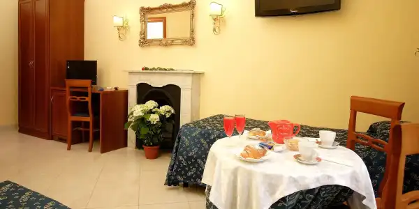Caroline Suite - 3