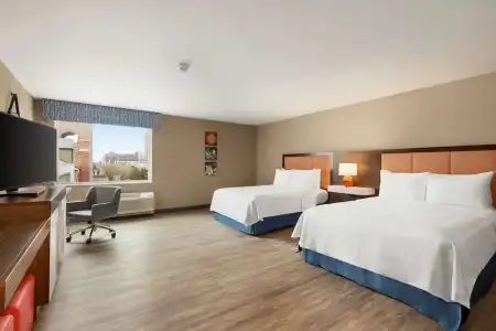Hampton Inn Indianapolis Downtown IUPUI - 40