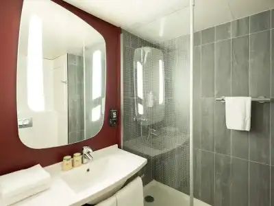 ibis Paris Gare de Lyon Ledru Rollin 12ème - 22