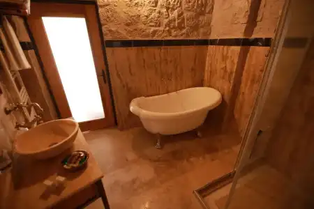 Sarnich Cave Suites - 46