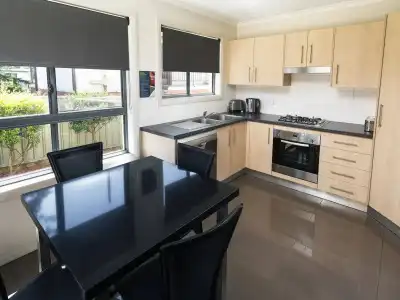 Cardiff Executive Apartments - 15