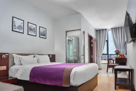 Essence-Phnom Penh - 3