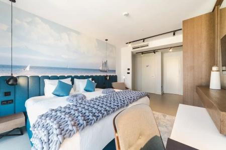 Aurel Coast - 49