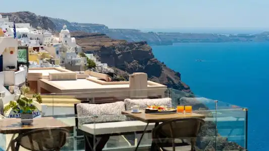 Daydream Luxury Suites - 49