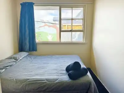 Ferry Motel - 37