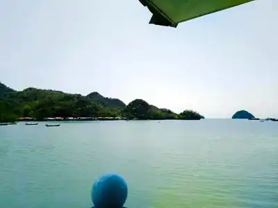 Penarak Bamboo Beach Motel - 38