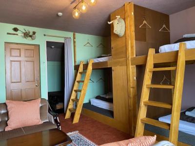 Little Barrel Guest House - 55