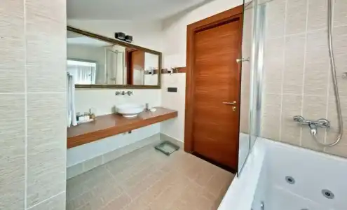 Riva Resatbey - 8