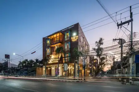 Peak Nimman Prestige - 20