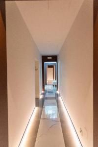 Adelaide Suite Dreams - 16