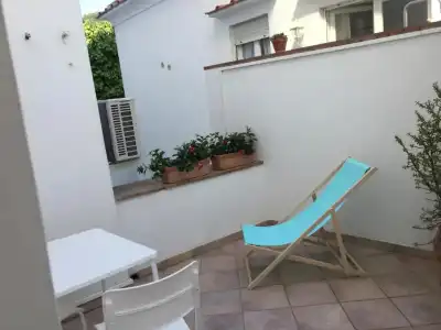 To Be Capri - 5