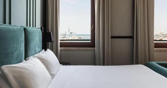 SeePort - 60