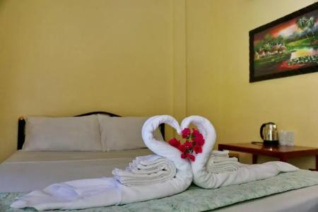 TP Hut Bungalows - 20