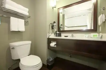 Best Western Pacific Inn - 66