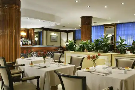 UNAHOTELS Scandinavia Milano - 25