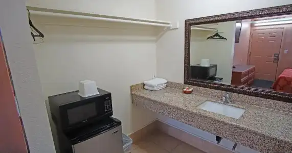 Lincoln Motel - Los Angeles, Hollywood Area - 13