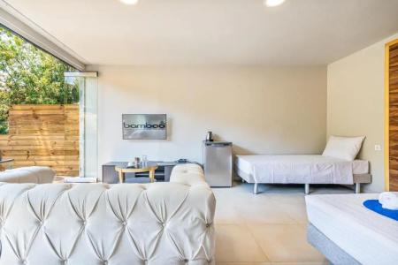 Bamboo Suites Adults Only - 110
