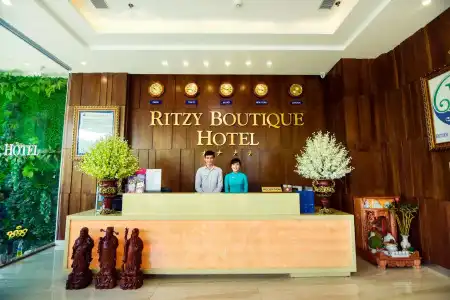 Ritzy Boutique Da Nang - 1