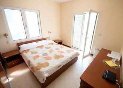 R - 76