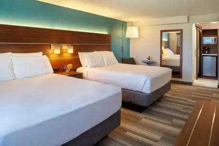 Holiday Inn Express WAIKIKI by IHG - 41