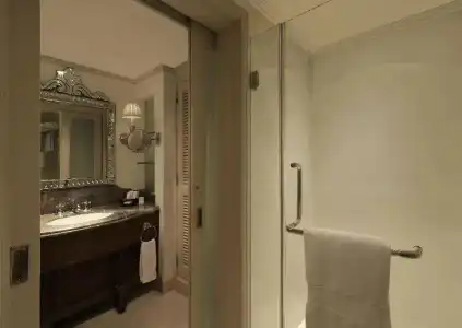 Hilton Mumbai International Airport - 53