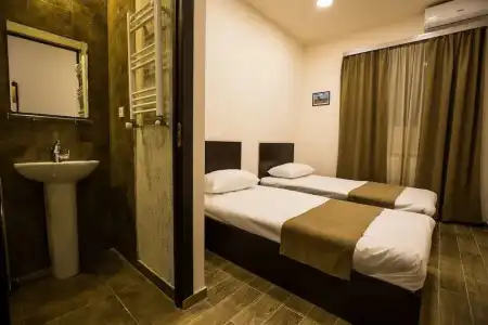 5 Rooms Mini-& Tours - 4