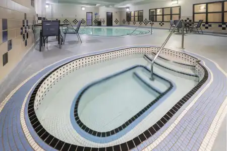Best Western Premier Freeport Inn Calgary Airport - 18